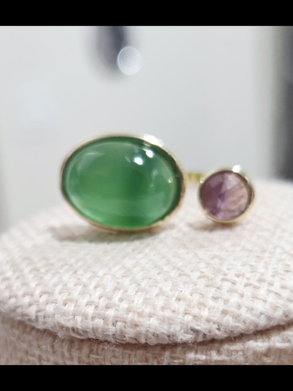 Gold Green Jade. & Purple Amethyst Ring - Picture 2 of 4